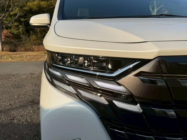Toyota ALPHARD Z 2023 — миниатюра 4