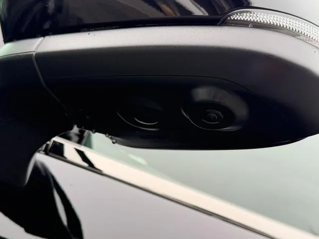 Toyota VELLFIRE HYBRID Z PREMIER 2023 — миниатюра 3