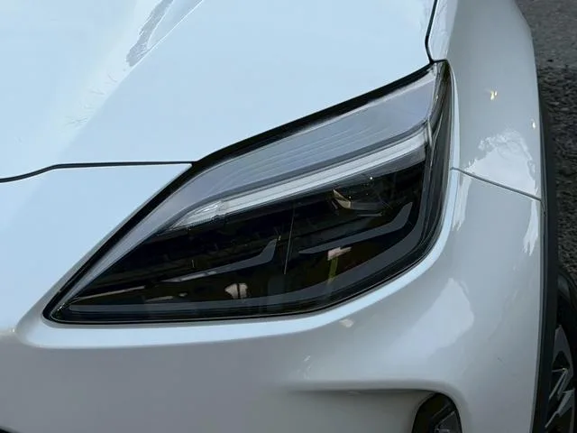 Toyota YARIS CROSS HYBRID Z 2024 — миниатюра 2