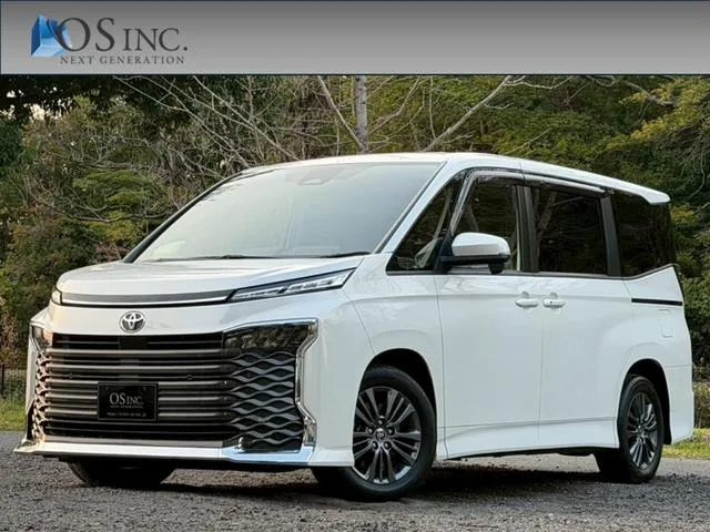 Toyota VOXY S-G 2024 — фото 1, купить с доставкой в Москву