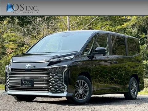 Toyota VOXY 2024 buy in Moscow
