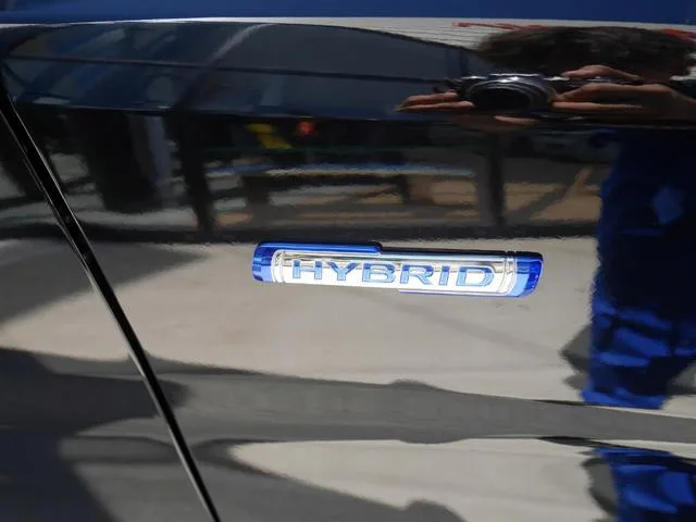 Suzuki SOLIO BANDIT HYBRID MV 2025 — миниатюра 3