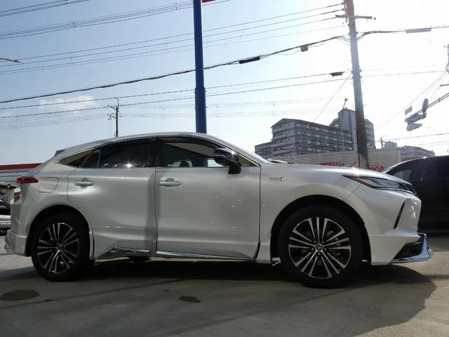 Toyota HARRIER PHEV Z 2023 — миниатюра 2