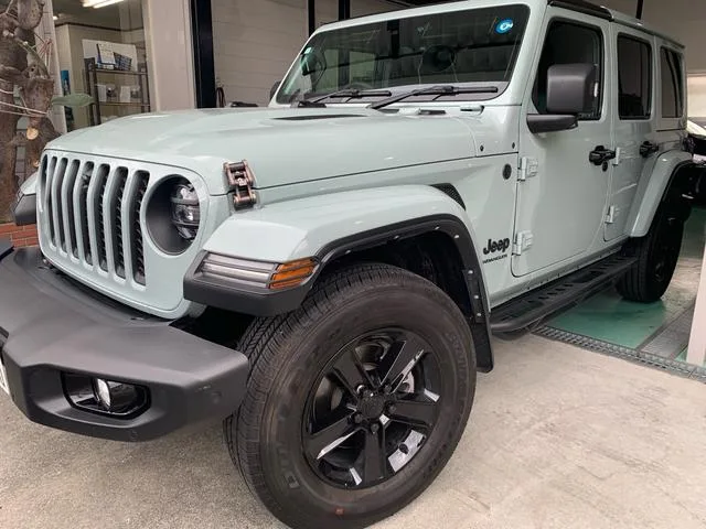 Chrysler Jeep JEEP WRANGLER UNLIMITED SAHARA 2024 — фото 1, купить с доставкой в Москву