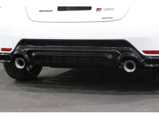 Toyota GR YARIS RZ HIGH PERFORMANCE 2025 — миниатюра 4