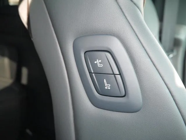 Toyota ALPHARD HYBRID Z 2024 — миниатюра 3