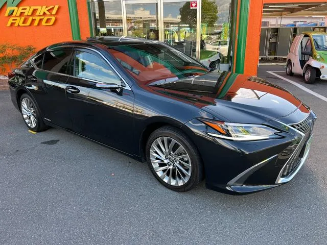 Lexus ES ES300H VERSION L 2022 — миниатюра 3