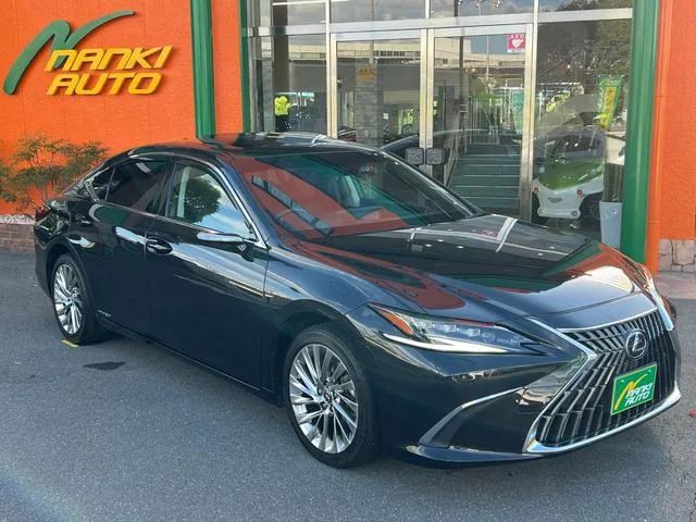 Lexus ES ES300H VERSION L 2022 — фото 1, купить с доставкой в Москву