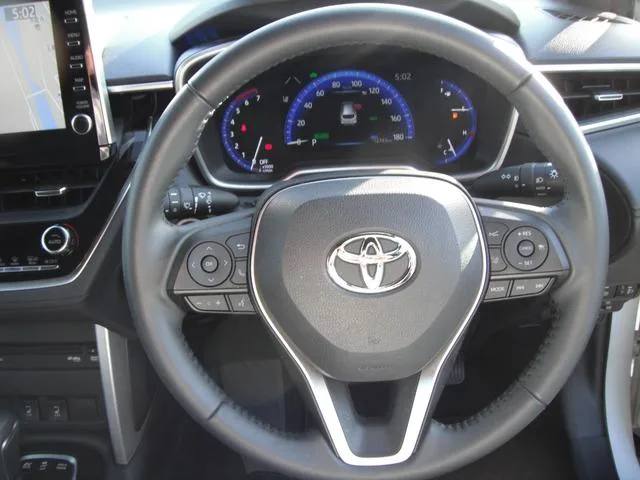 Toyota CorollaCross HYBRID Z 2023 — миниатюра 5