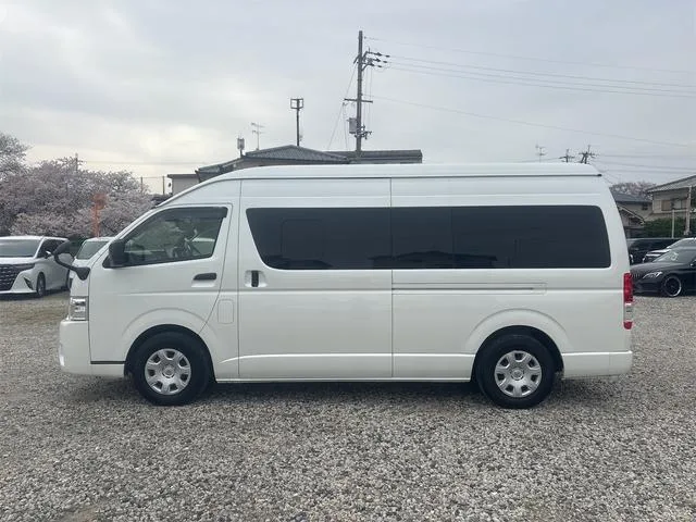 Toyota HIACE VAN SUPER LONG WIDE DX GL PACKAGE 2023 — миниатюра 3