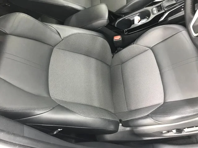 Toyota CorollaCross HYBRID Z 2023 — миниатюра 2