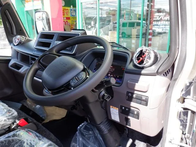 Mitsubishi Fuso CANTER 2025 — миниатюра 4