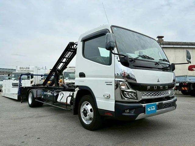 Mitsubishi Fuso CANTER 2022 — миниатюра 2