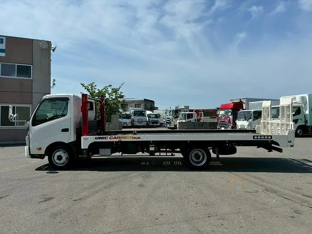 Hino DUTRO 2023 — миниатюра 4