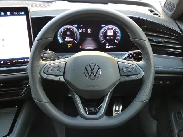 Volkswagen PASSAT TDI 4MOTION R LINE 2025 — миниатюра 4