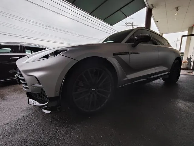 Aston Martin DBX 707 2023 — миниатюра 3