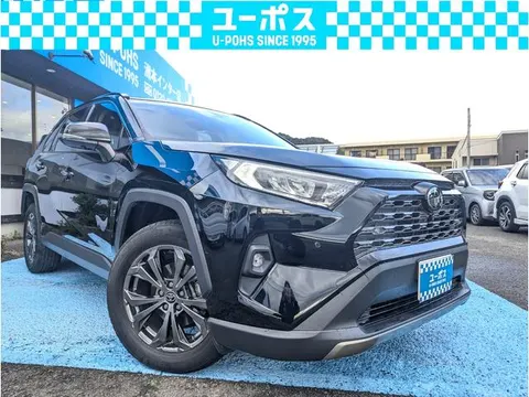 Toyota RAV4 2023 купить в Москве