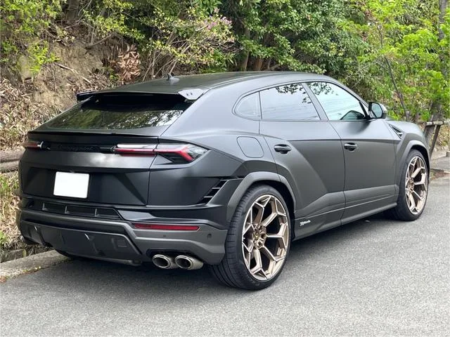 Lamborghini Urus PERFORMANTE 2025 — миниатюра 2