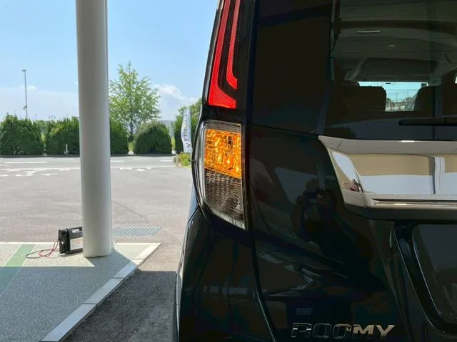Toyota ROOMY CUSTOM G 2025 — миниатюра 5