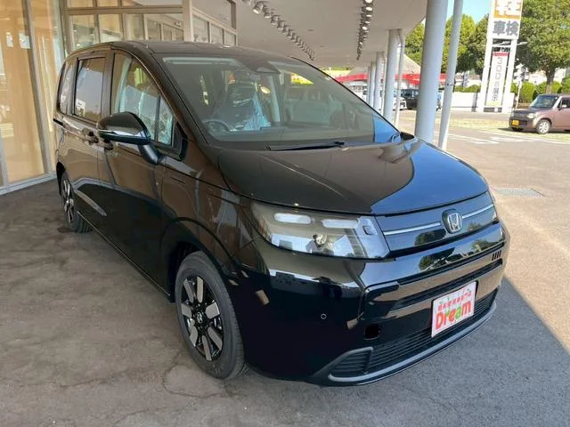 Honda FREED E:HEV AIR EX 2025 — миниатюра 3