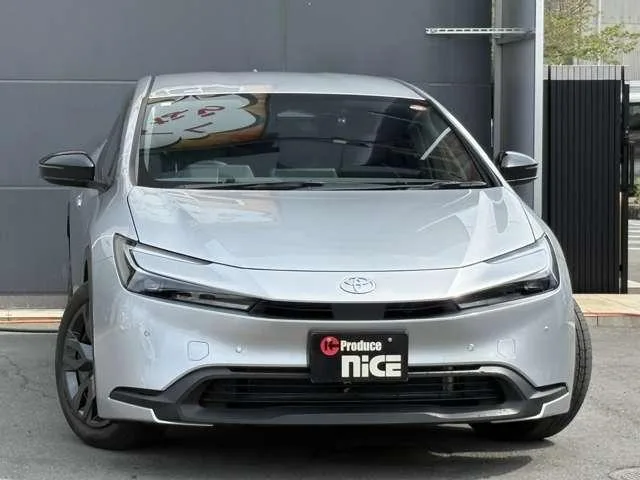 Toyota PRIUS X 2023 — миниатюра 2