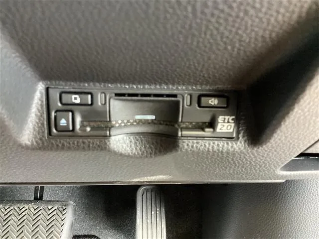 Toyota YARIS CROSS HYBRID Z 2024 — миниатюра 2