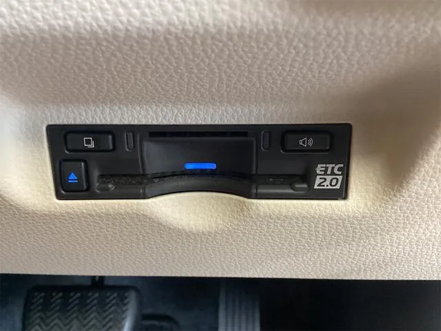 Toyota SIENTA HYBRID Z 2024 — миниатюра 4