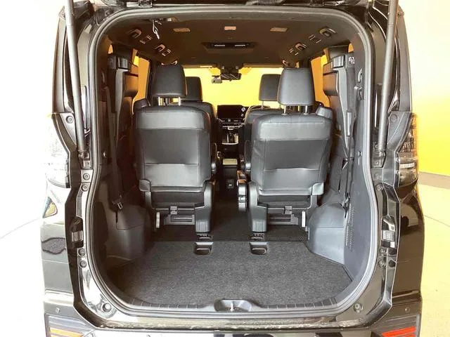 Toyota VOXY HYBRID S-Z 2023 — миниатюра 5