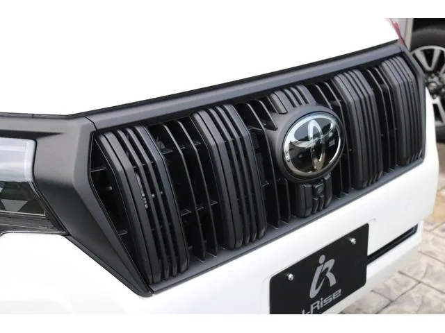Toyota LAND CRUISER PRADO TX L PACKAGE MATT BLACK EDITION 2023 — миниатюра 4