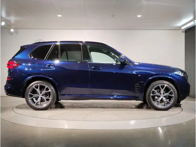 BMW X5 X DRIVE 40D M-SPORT 2025 — миниатюра 5