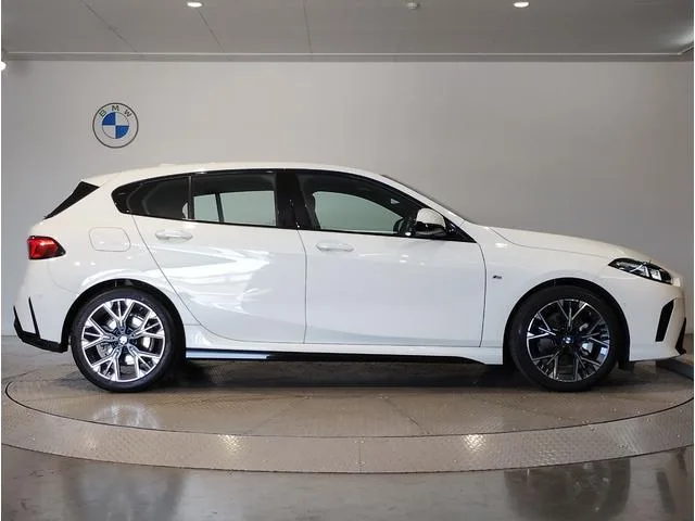 BMW 1 Series 120 M SPORT 2025 — миниатюра 4
