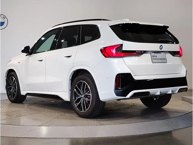 BMW X1 X DRIVE 20I M SPORT 2023 — миниатюра 5
