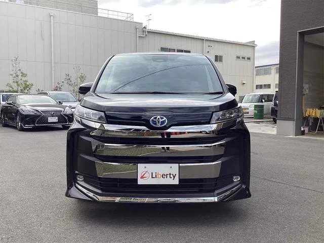 Toyota NOAH HYBRID S-Z 2023 — миниатюра 5