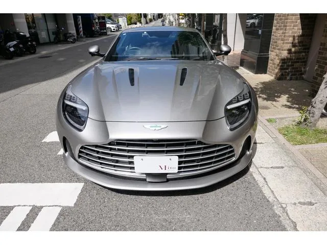 Aston Martin DB12 BASE GRADE 2025 — миниатюра 2