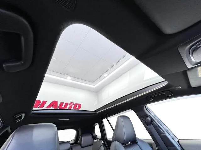 Toyota CorollaCross HYBRID Z 2024 — миниатюра 5