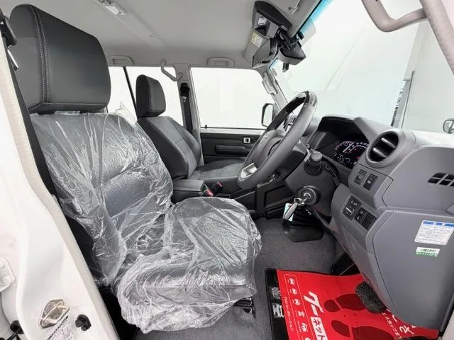 Toyota Landcruiser 70 AX 2025 — миниатюра 2