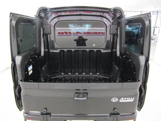 Daihatsu ATRAI ATRAI DECKVAN 2022 — миниатюра 5