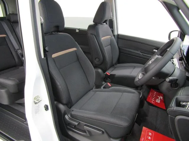 Nissan SERENA E-POWER HIGHWAY STAR V 2026 — миниатюра 3