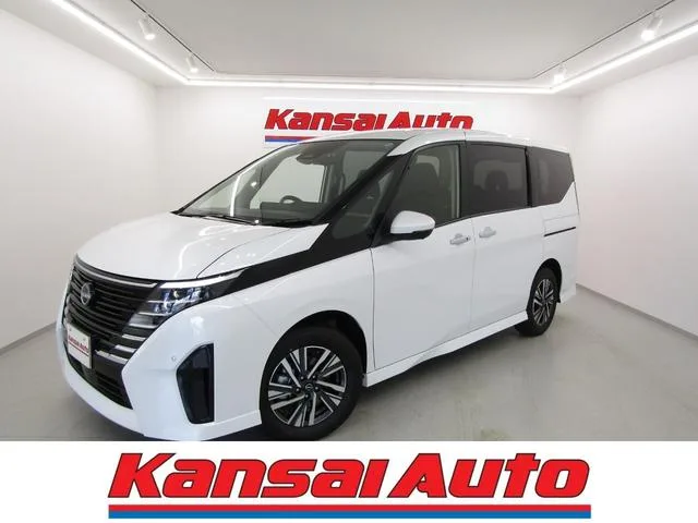 Nissan SERENA E-POWER HIGHWAY STAR V 2026 — фото 1, купить с доставкой в Москву