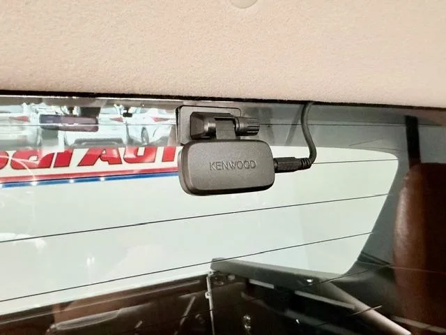 Toyota HILUX Z REVO ROCCO EDITION 2024 — миниатюра 4