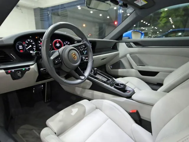 Porsche 911 911 CARRERA 2023 — миниатюра 2