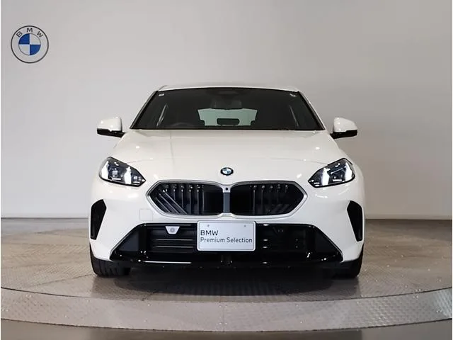 BMW 1 Series 120 M SPORT 2024 — миниатюра 3