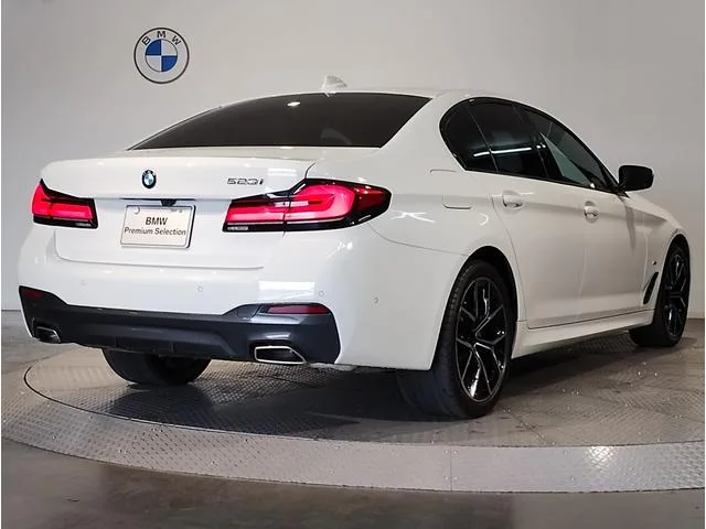 BMW 5 SERIES 523i M-SPORT 2022 — миниатюра 3