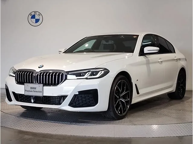 BMW 5 SERIES 523i M-SPORT 2022 — фото 1, купить с доставкой в Москву