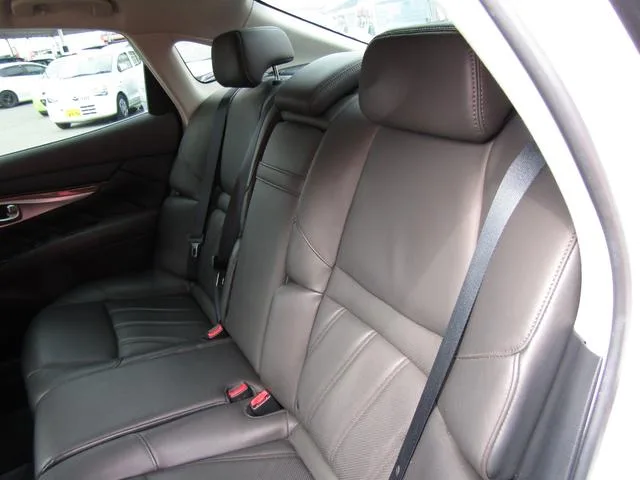 Nissan FUGA HYBRID VIP 2022 — миниатюра 2