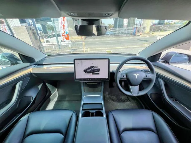 Tesla Model 3 RWD 2022 — миниатюра 5