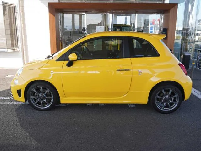 Abarth ABARTH 595 BASE GRADE 2022 — миниатюра 3
