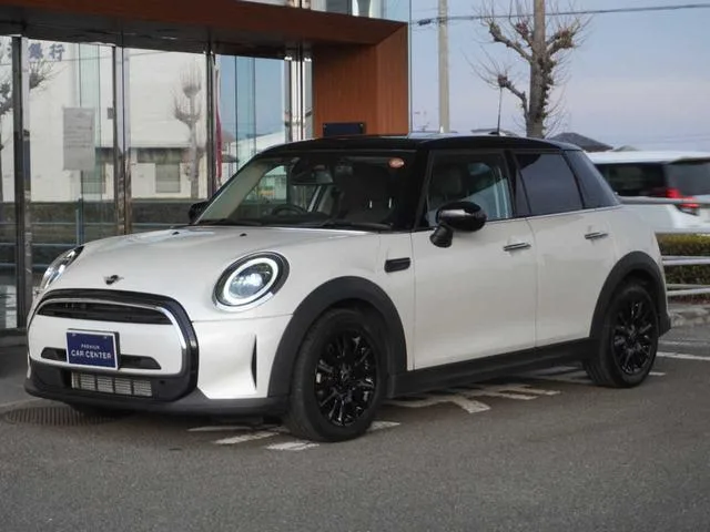MINI MINI COOPER D 2023 — миниатюра 2