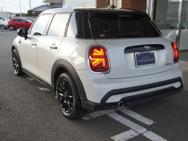 MINI MINI COOPER D 2023 — миниатюра 4