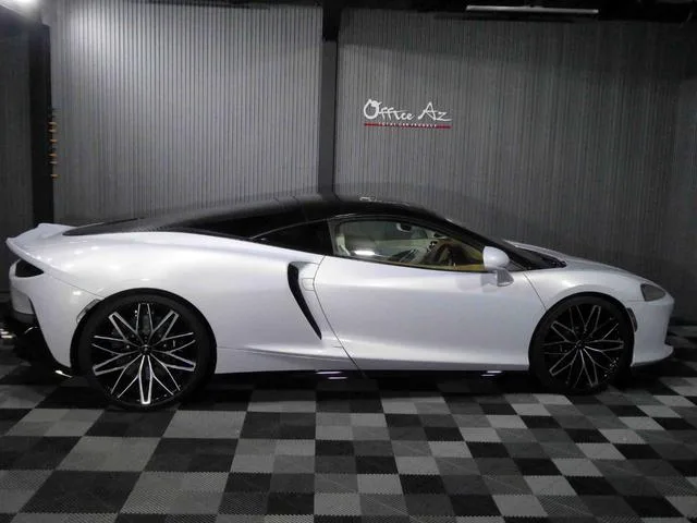McLaren GT LUXE 2023 — миниатюра 3